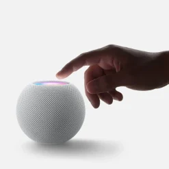 Apple HomePod Mini høyttaler med Siri stemmeassistent