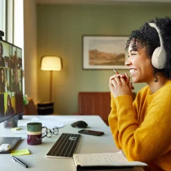 Belkin SoundForm Isolate trådløse hodetelefoner over ear