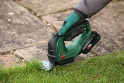 Bosch gressaks AdvancedShear 18 V-10, batteridrevet