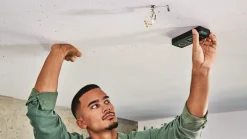 Bosch Truvo digital multidetektor med lys og lyd