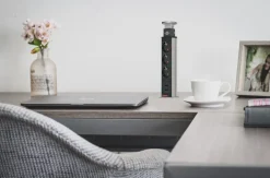 Brennenstuhl Tower Power PopUp 3-veis grenuttak, 2 USB
