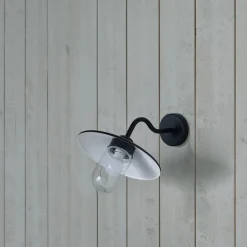 Clas Ohlson LED-pære med skumringsrelé