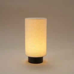 Filip oppladbar liten bordlampe i tre, Northlight