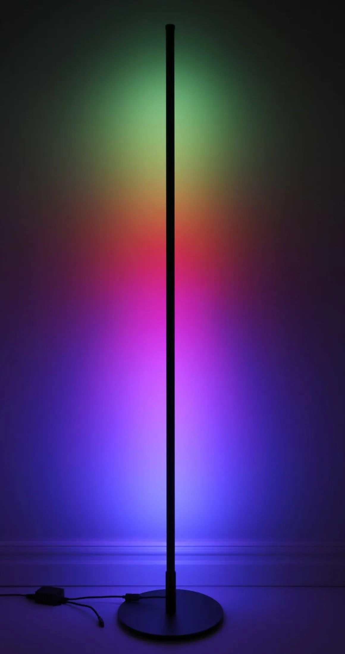 Gulvlampe RGB med effektfullt lys og fjernkontroll Cotech