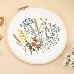 Hobbysett med broderi av markblomster, for nybegynnere, fra 12 år