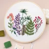 Hobbysett med broderi av skogsblomster, for nybegynnere, fra 12 år