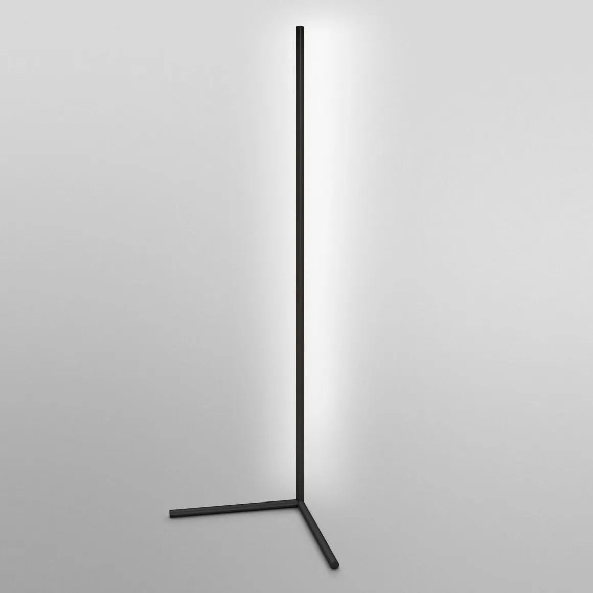 Ledvance Smart + WiFi gulvlampe RGB+W 140 cm