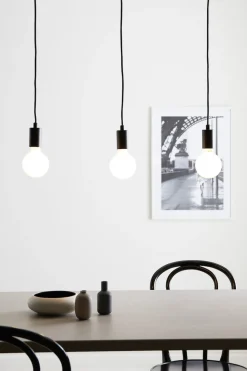 Markslöjd Sky rett taklampe svart, 68 cm