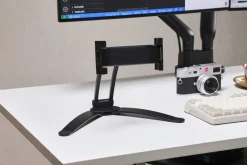 Mobilholder med stativ for nettbrett eller mobil