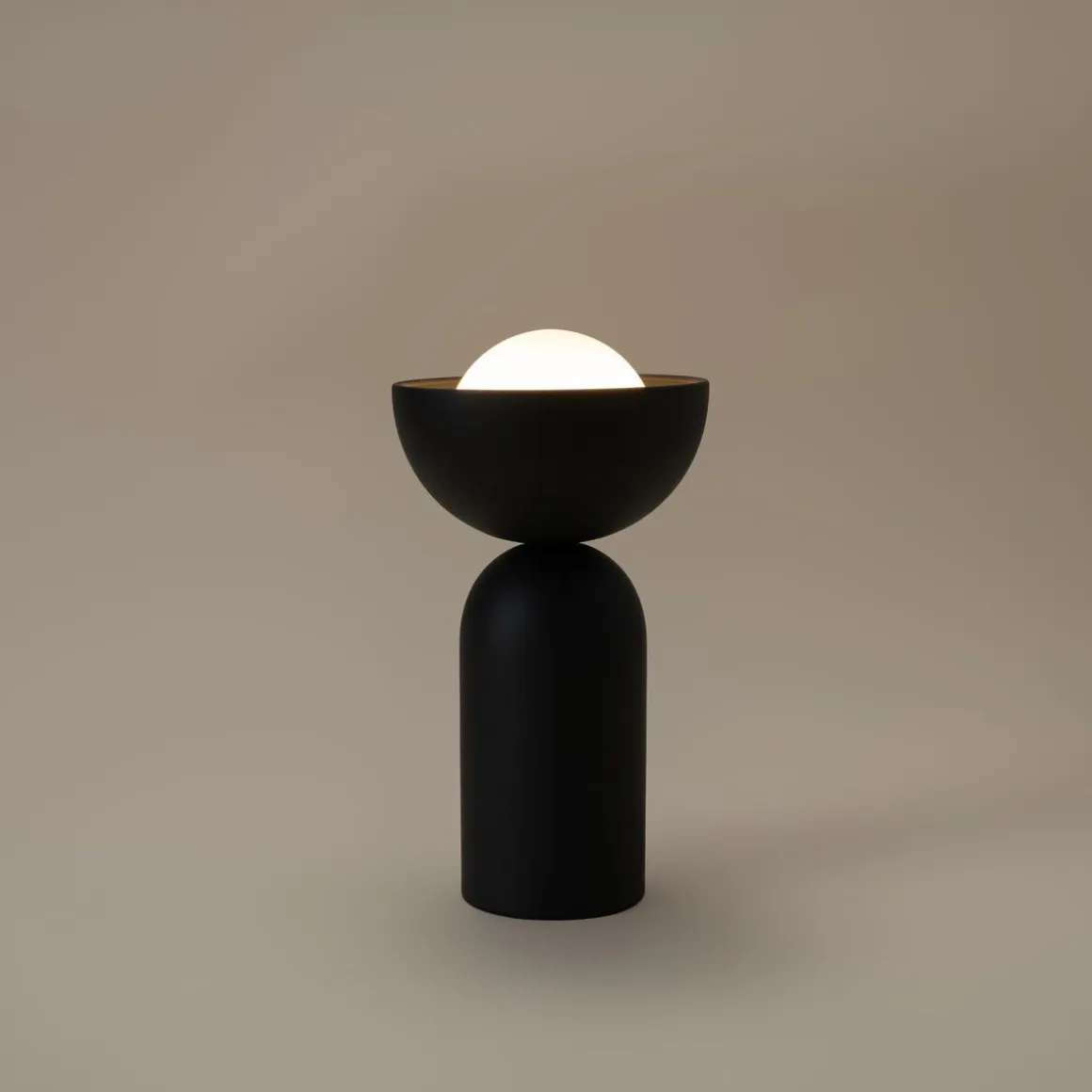 Northlight Birk liten bordlampe metall, 27,5 cm