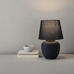 Northlight Selma bordlampe i svart keramikk