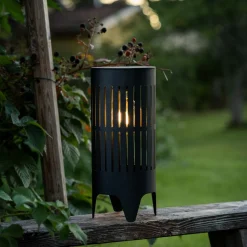 Northlight solcellelykt sylinderformet, svart metall