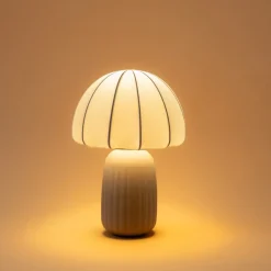 Northlight Tara bordlampe i keramikk og tekstil, 35 cm