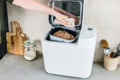 Panasonic brødbakemaskin SD-B2510WXE, hvit