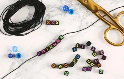 Perlesett med 1900 stk. perler, fra 5 år