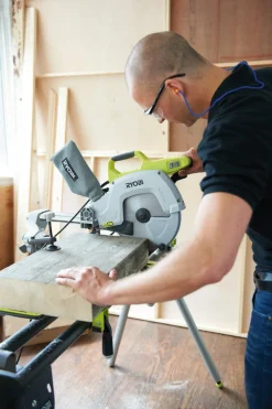 Ryobi EMS254L kapp- og gjærsag