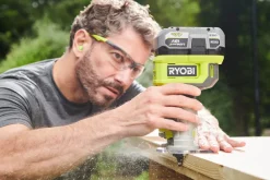 Ryobi håndoverfres One+ 18 V RTR18-0, batteridrevet