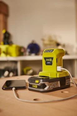 Ryobi R18USB-0 batterilader med USB-adapter