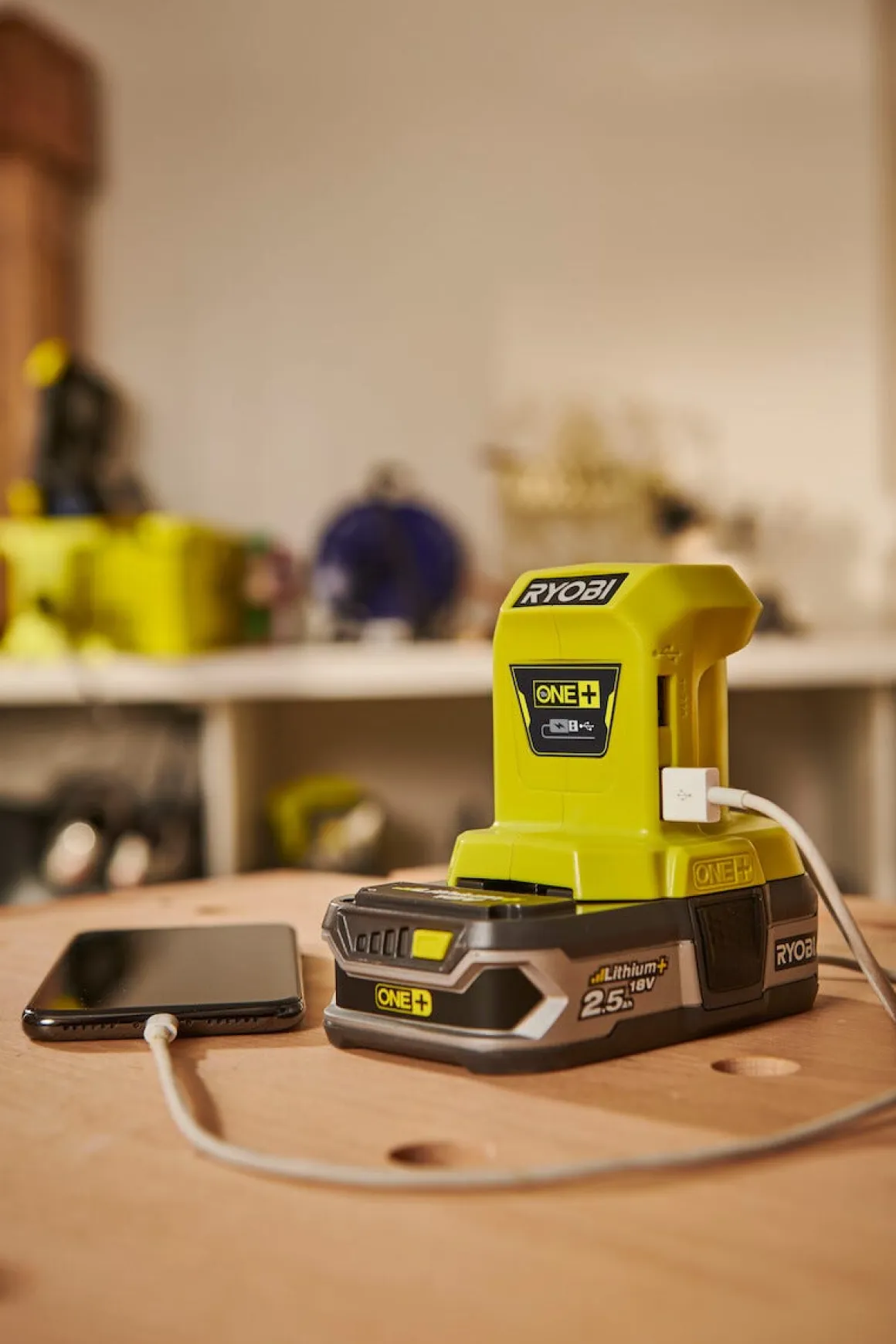 Ryobi R18USB-0 batterilader med USB-adapter