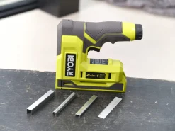Ryobi RSG4-0 elektrisk stiftepistol 4 V USB Lithium