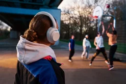 Sony ULT Wear trådløse over ear hodetelefoner ANC