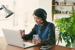 Sony WH-CH720N trådløse over ear-hodetelefoner med støyredusering