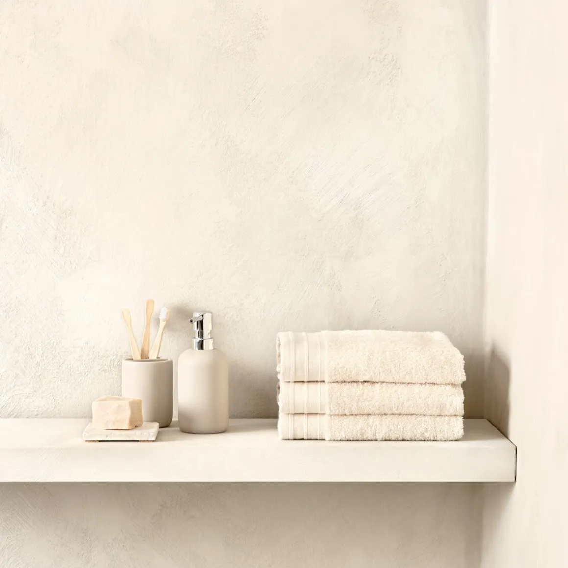 Såpedispenser, beige