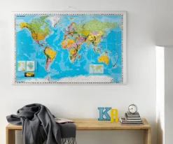 Stort verdenskart, laminert, 137 x 89 cm
