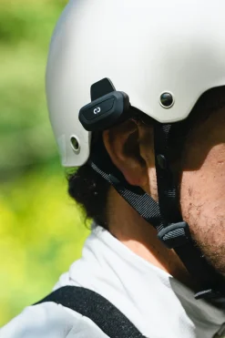 Supertooth Roamee handsfree-ørepropper til sykkelhjelm